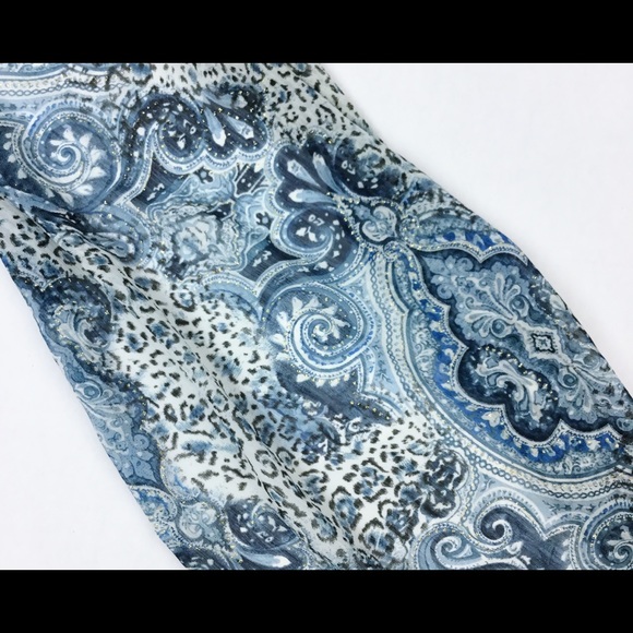 Elegant Small Dog Scarf Leash - Picture 2 of 8